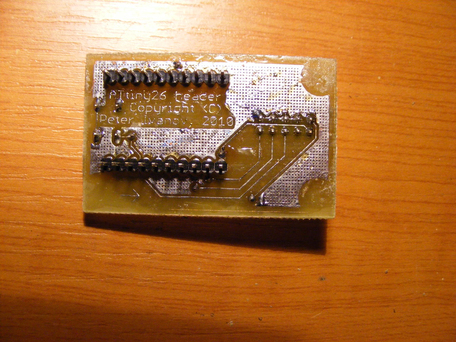 ATtiny26L
header NYÁK
2.